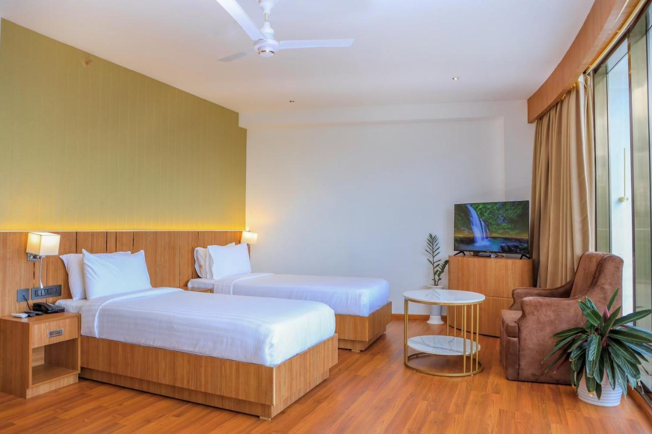 Hotel Sky Sierra Wayanad Kalpatta Exterior foto